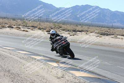 media/Dec-01-2025-Moto Forza (Mon) [[2daa91e15f]]/3-Beginner Group/Session 3 (Turn 16 Inside)/